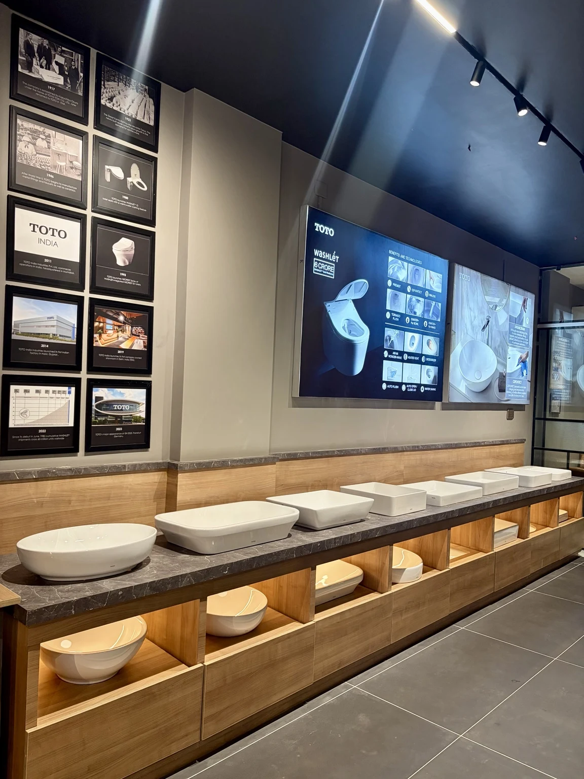 TOTO bathware display at Vitaraga Centre One